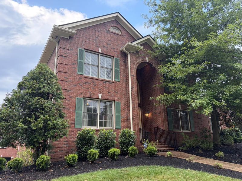 106 Hidden Pt, Hendersonville, TN 37075