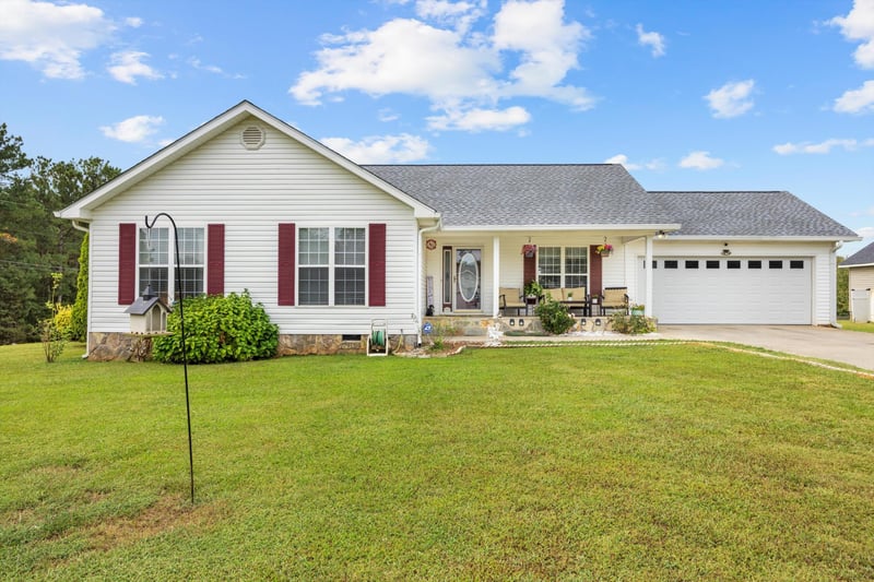 23 Brandon Ln, Chatsworth, GA 30705