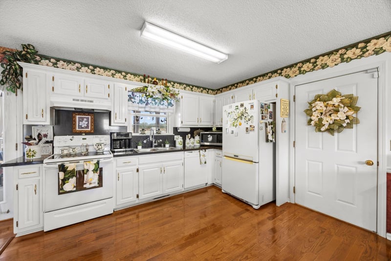 23 Brandon Ln, Chatsworth, GA 30705