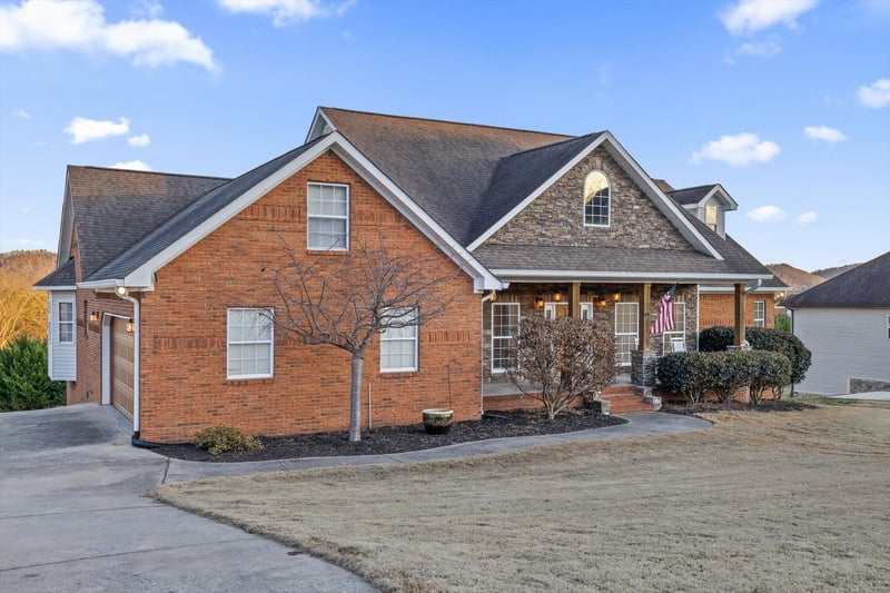 140 Thorncrest Dr, Ringgold, GA 30736