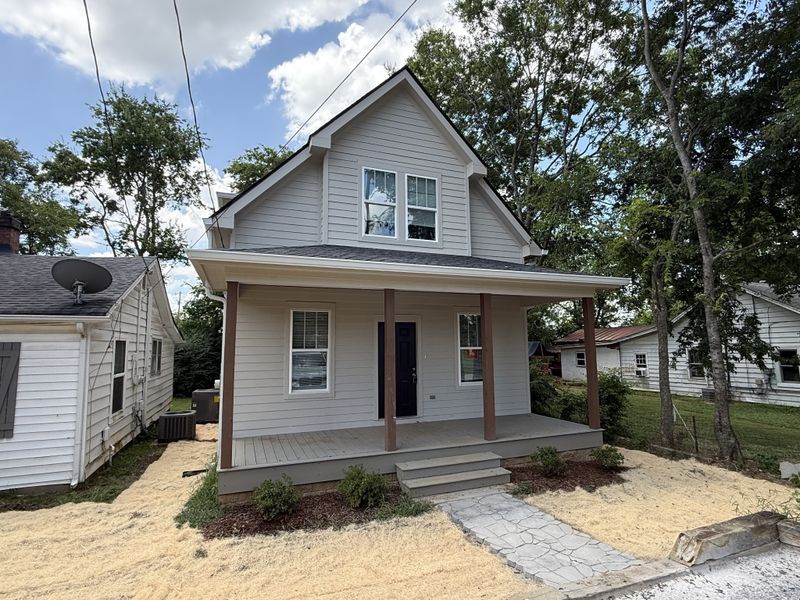 210 Burdock St, Lebanon, TN 37087