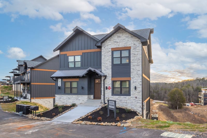 315 Rambling Creek Way, Sevierville, TN 37862