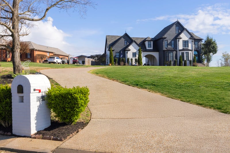 2011 Dorchester Dr, Lebanon, TN 37090