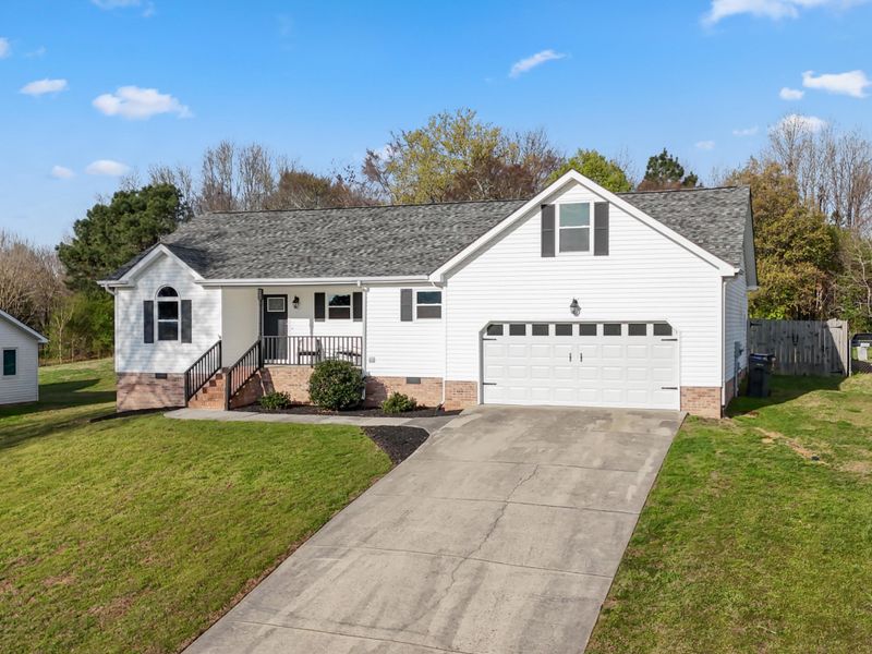 94 Spring Wind Cir, Ringgold, GA 30736