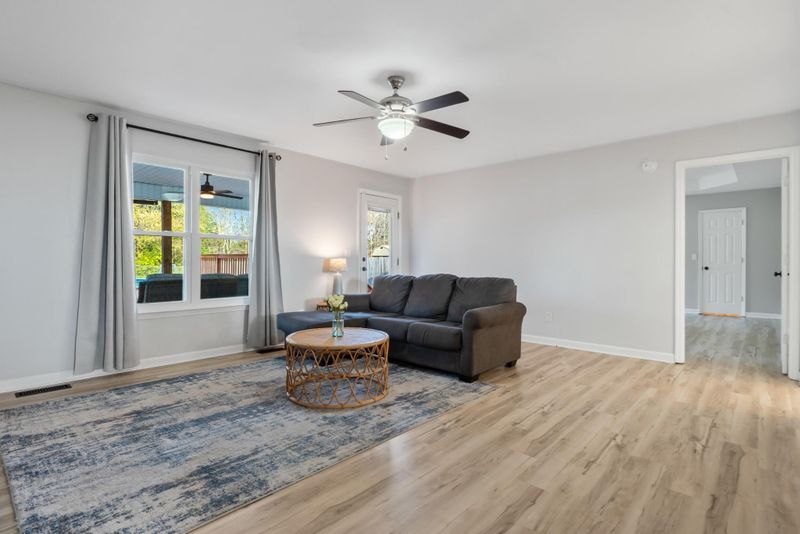 94 Spring Wind Cir, Ringgold, GA 30736