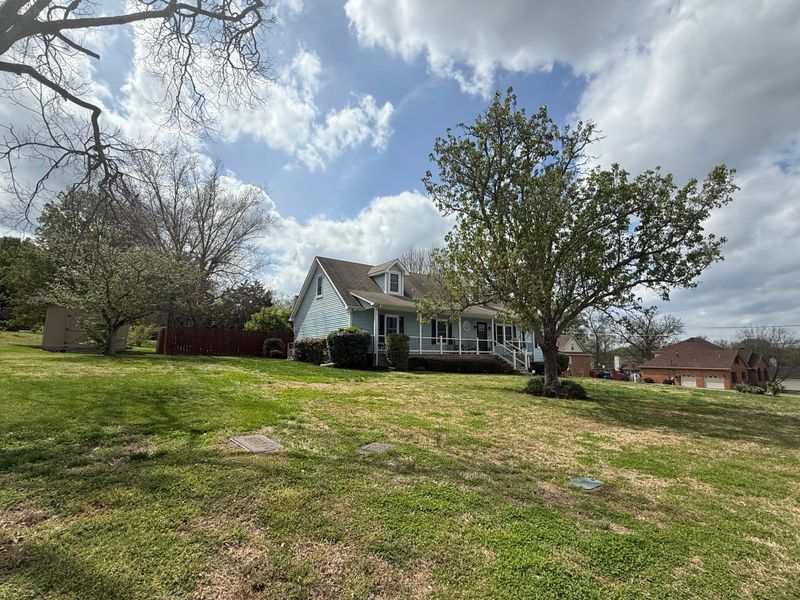 208 Saint Pauls Ln, Smyrna, TN 37167