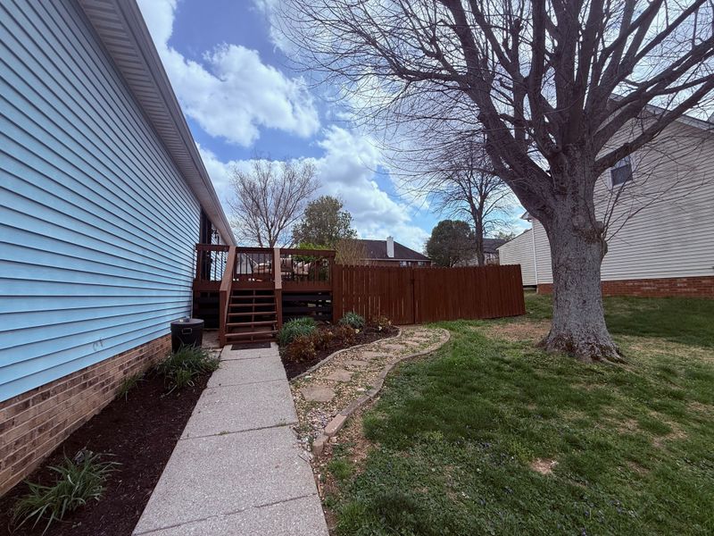 208 Saint Pauls Ln, Smyrna, TN 37167
