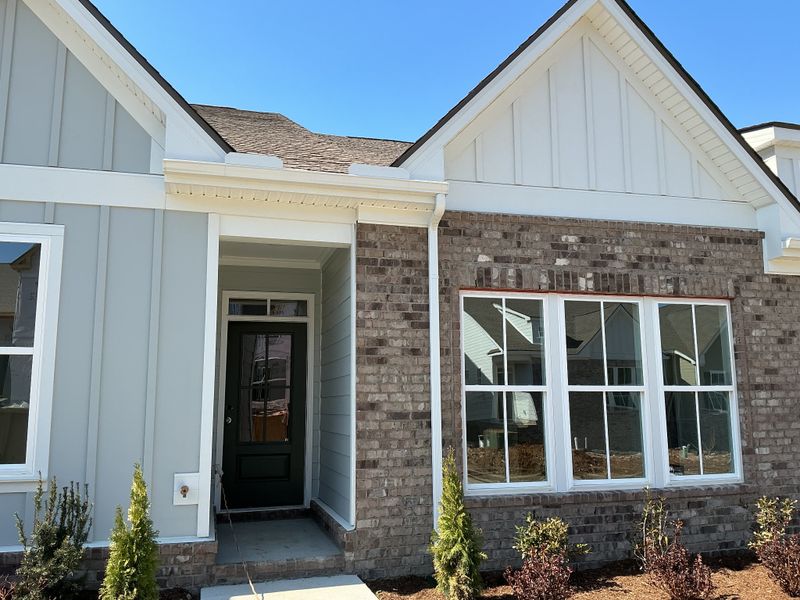 409 W Stonehaus Crossing, Antioch, TN 37013