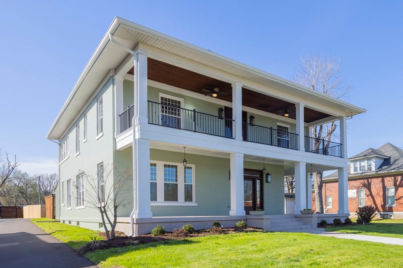 206 S Main St, Mount Pleasant, TN 38474
