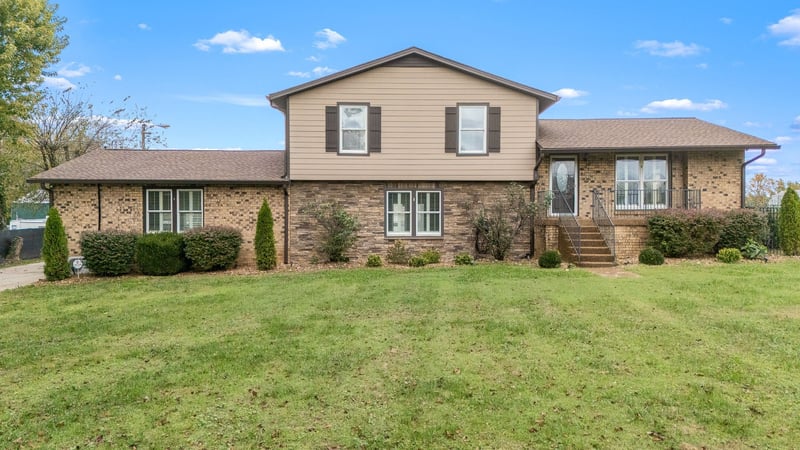 6580 Burkitt Rd, Antioch, TN 37013