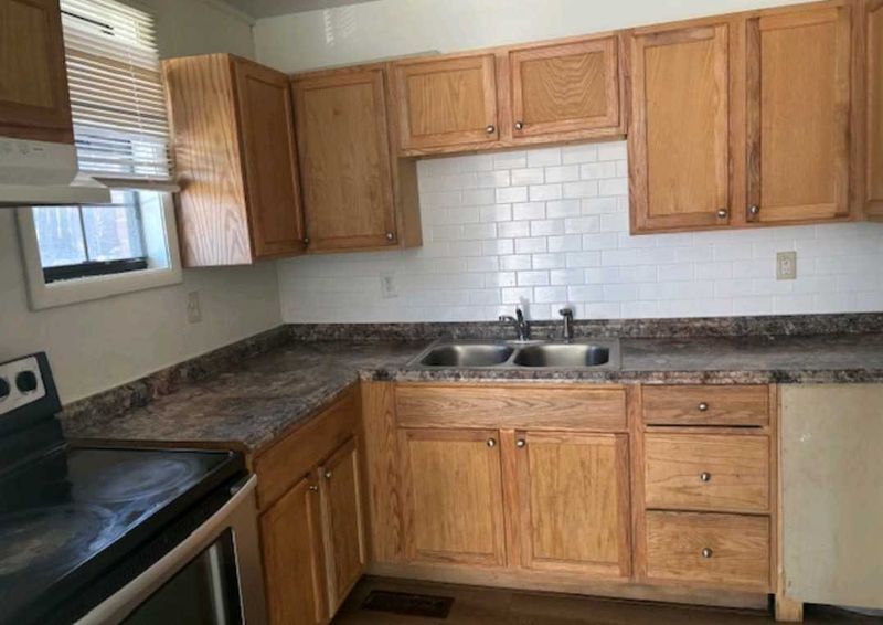 504 Cedarview Dr, Nashville, TN 37211