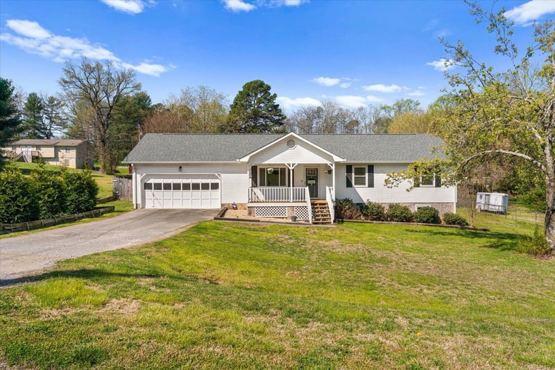 63 Debra Ln, Ringgold, GA 30736