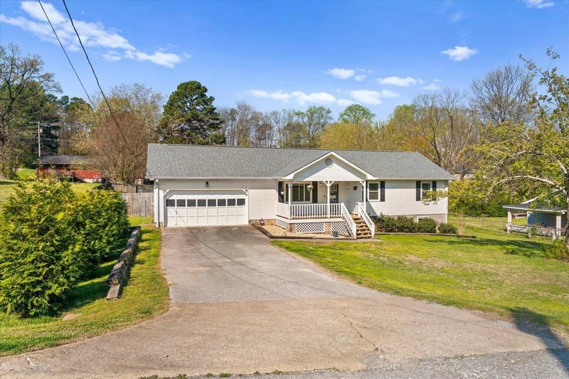 63 Debra Ln, Ringgold, GA 30736
