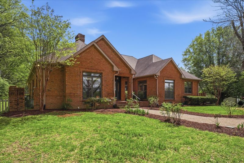 900 Wilson Pike, Brentwood, TN 37027