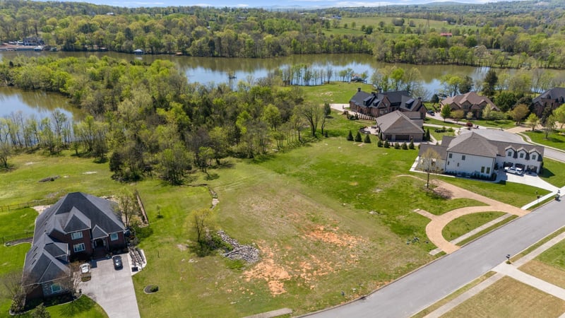 304 Stonebrook Pt, Lebanon, TN 37087