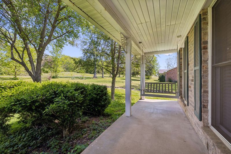 1010 Boze Ln, Gallatin, TN 37066