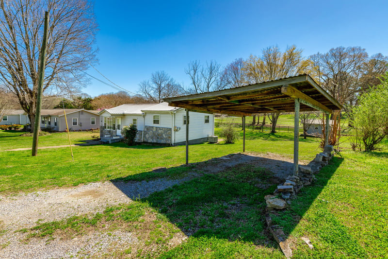55 Rutledge St, Chickamauga, GA 30707