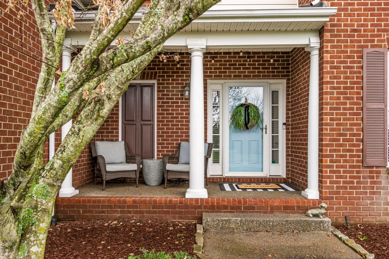2848 Kaye Dr, Thompsons Station, TN 37179