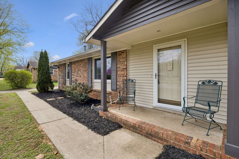 121 Crockett Ct, Smyrna, TN 37167