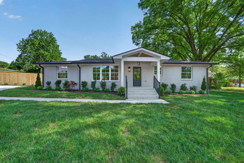 366 Barrywood Dr, Nashville, TN 37211