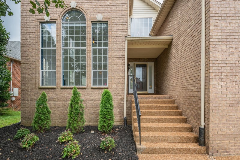 6716 Sugar Hill Dr, Nashville, TN 37211