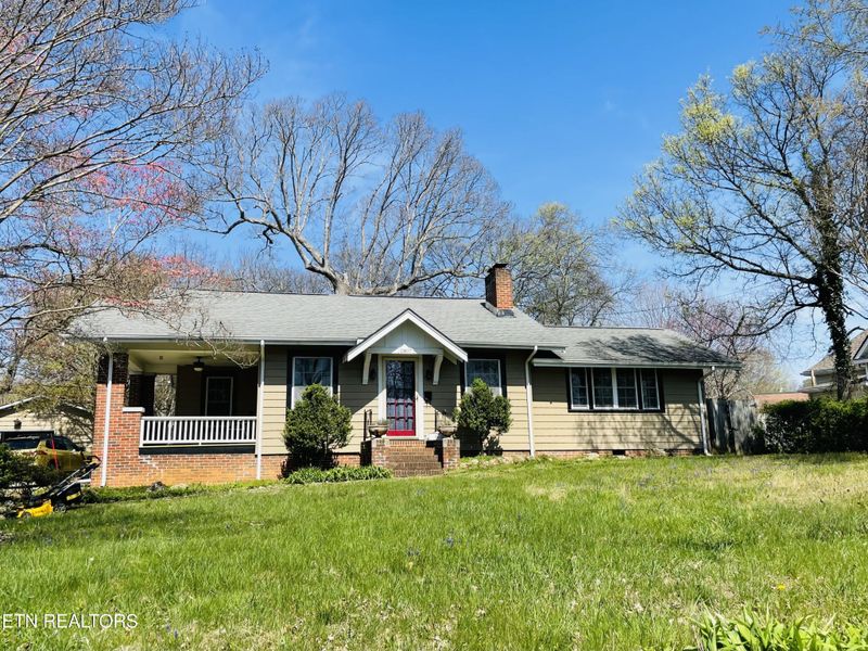 2807 Pruden Dr, Knoxville, TN 37918