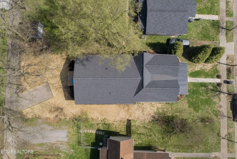 2317 E Glenwood Ave, Knoxville, TN 37917