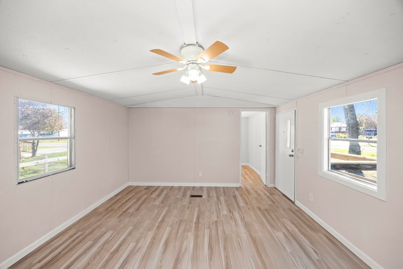 223 Hurricane Cir, La Vergne, TN 37086