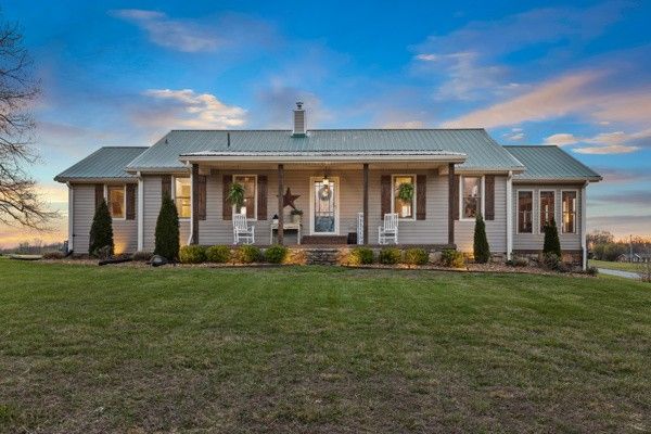 3130 New Hall Rd, Greenbrier, TN 37073