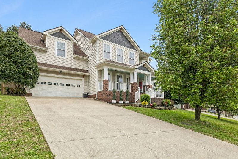 1836 Woodland Pointe Dr, Nashville, TN 37214