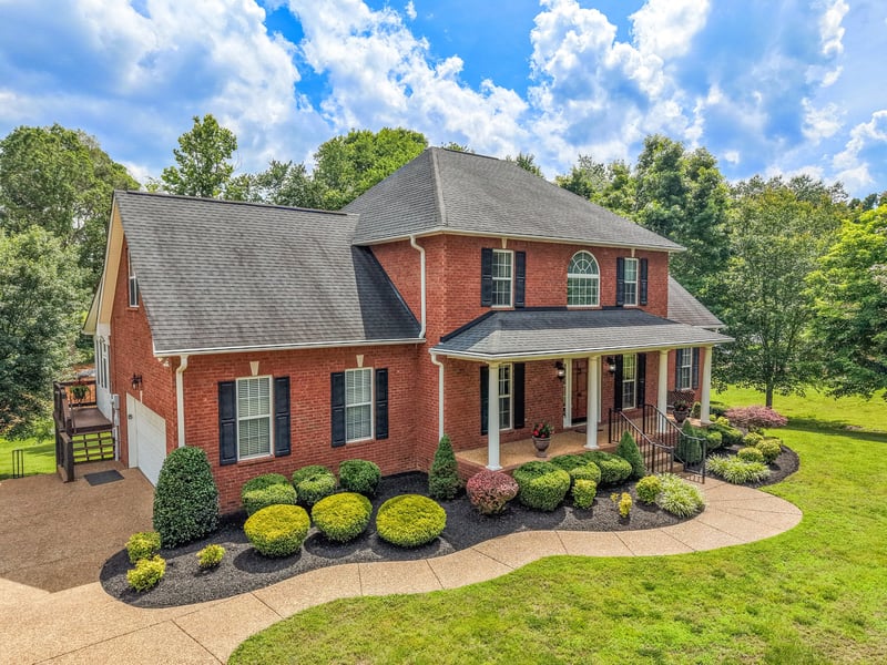 106 Meadowood Loop, Burns, TN 37029