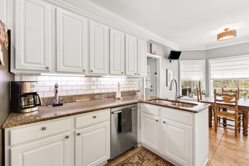 106 Meadowood Loop, Burns, TN 37029