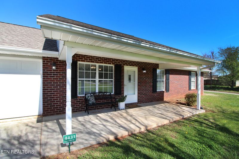 4431 Bart Giffin Rd, Maryville, TN 37803