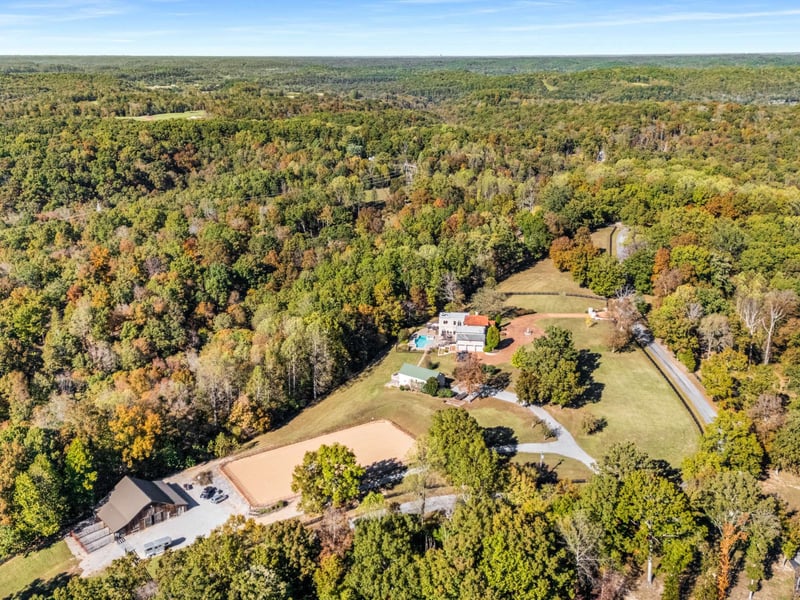1032 Forest Dr, Kingston Springs, TN 37082