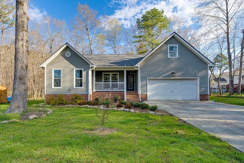 34 Woodland Ct, Trenton, GA 30752