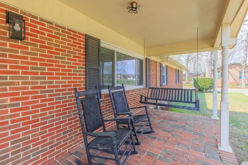 177 W Reed Rd, La Fayette, GA 30728