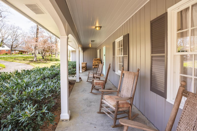 309 Marvin Ln, Lookout Mountain, GA 30750