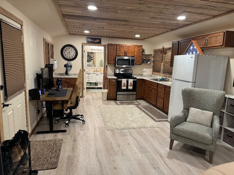 165 Haze Hyde Hollow Rd, Bethpage, TN 37022