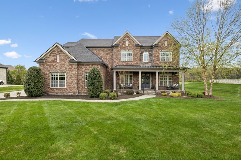 1858 Longmoore Ln, Brentwood, TN 37027