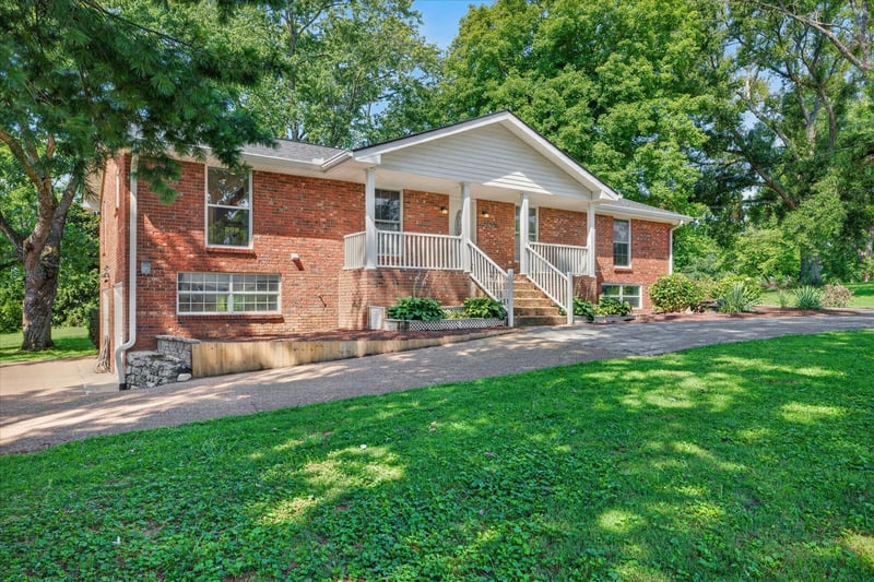 1105 Browndale Ct, Nashville, TN 37207