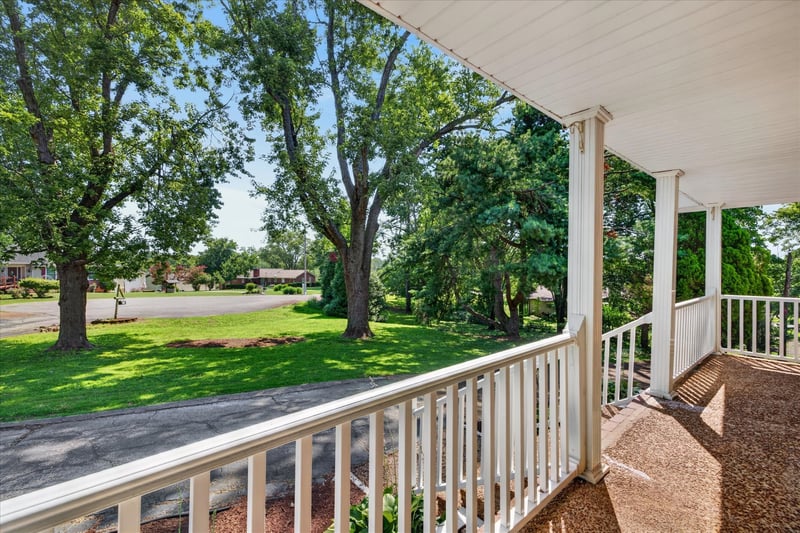1105 Browndale Ct, Nashville, TN 37207