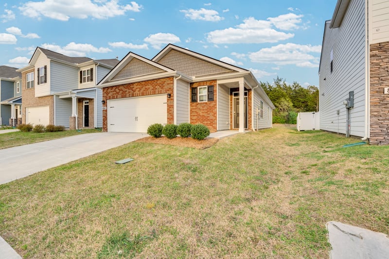 884 Long Leaf Rd, Lebanon, TN 37087