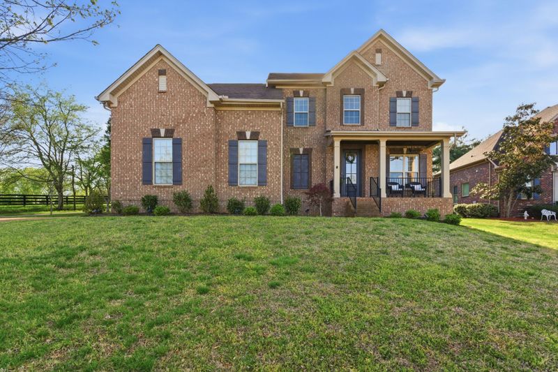 1011 Five Coves Trce, Gallatin, TN 37066