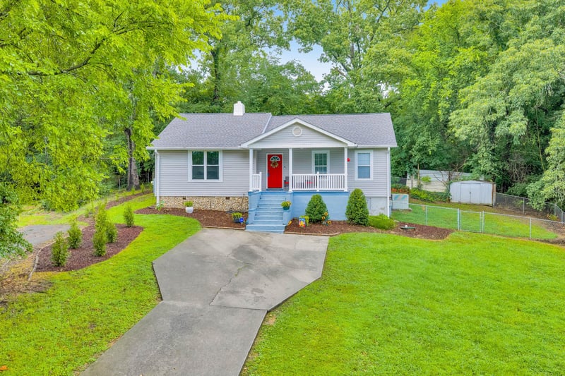 223 Ivy St, Rossville, GA 30741