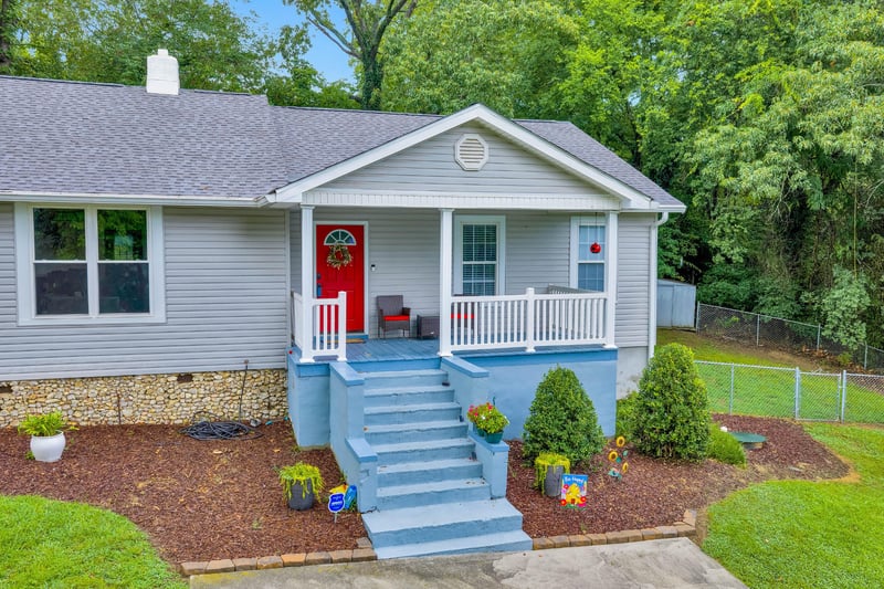 223 Ivy St, Rossville, GA 30741