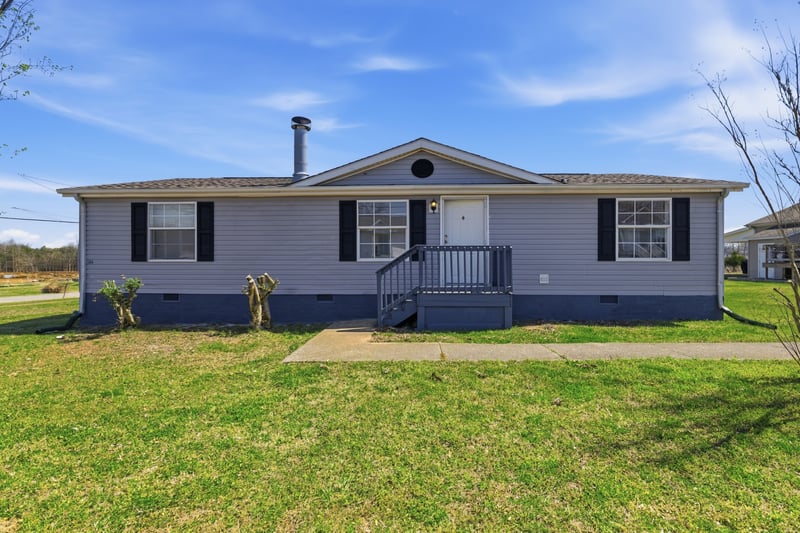 201 Oceanfront Cir S, Antioch, TN 37013
