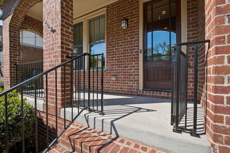 1211 Lillian St, Nashville, TN 37206