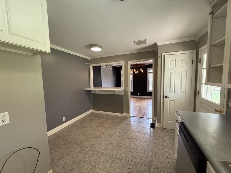 1004 Red Oak Dr, Greenbrier, TN 37073