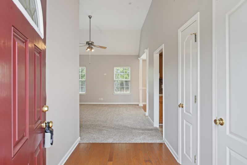 7421 Maggie Dr, Antioch, TN 37013