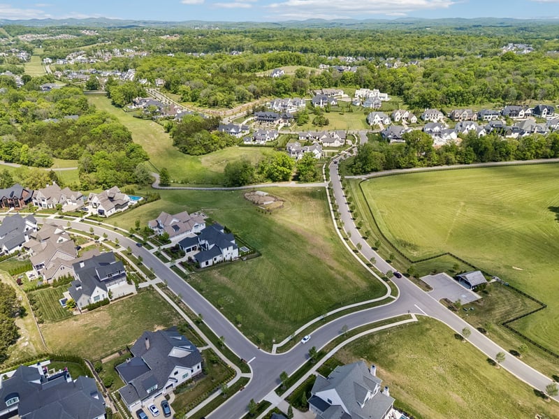 9004 Passiflora Ct, College Grove, TN 37046